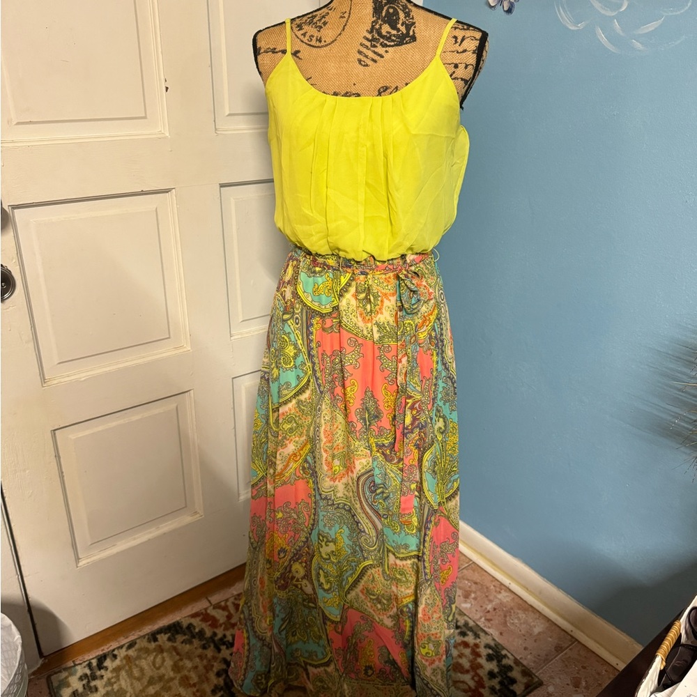 Signature by Robbie Bee Yellow Maxi Dress Size 10